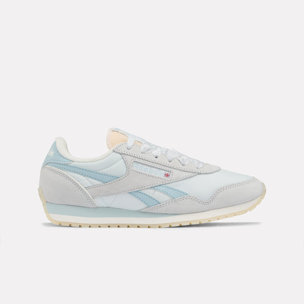 Classic AZ Women's Sneakers