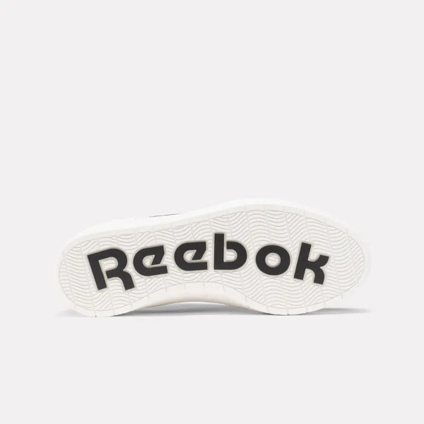 Court Advance Surge Women's Sneakers