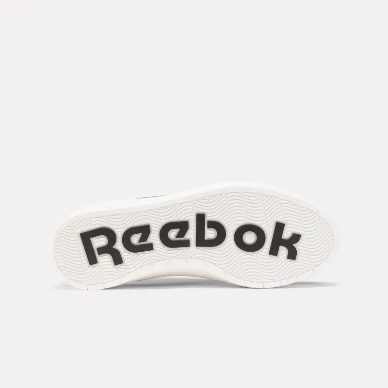 Court Advance Surge Women's Sneakers