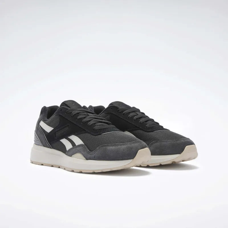 GL1100 Unisex Sneakers