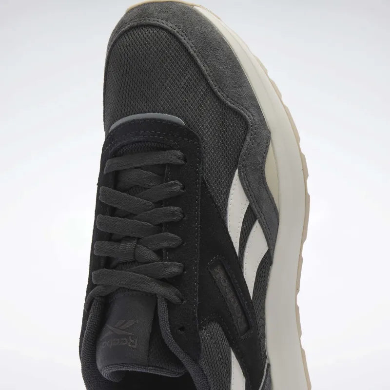 GL1100 Unisex Sneakers