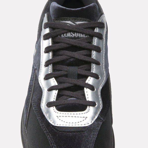 Pleasures x Reebok Hammer Street Unisex Sneakers