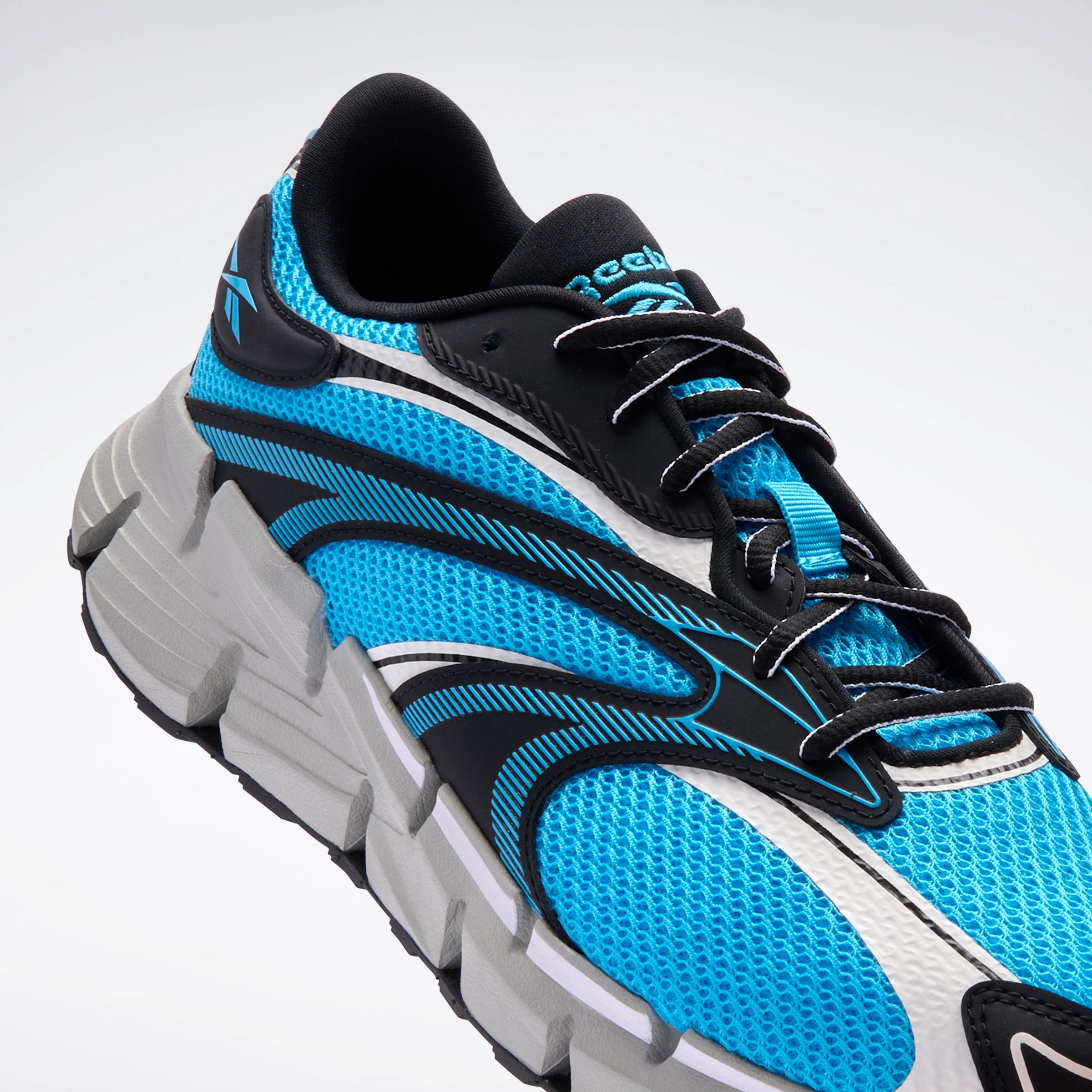 Reebok Zig Hypnotica Unisex Running Shoes in Core Black/Barely
