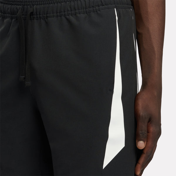 RBK.B 7" Stretch Woven Shorts