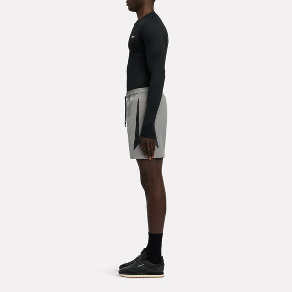 RBK.B 7" Stretch Woven Shorts