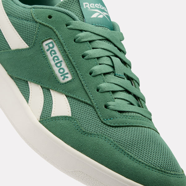 Court Advance Sneakers