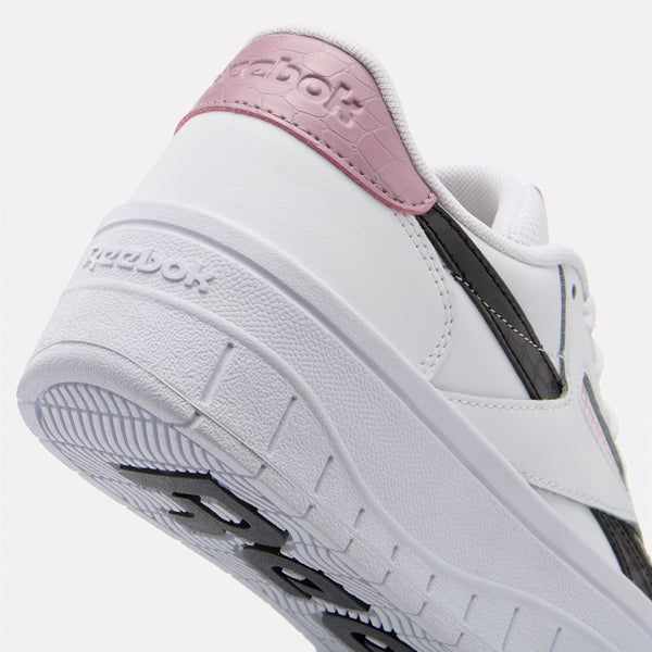 Court Advance Surge Women's Sneakers