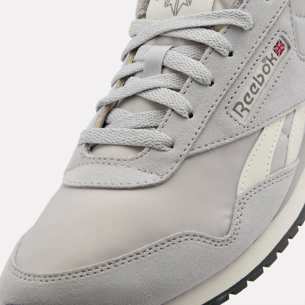 Classic AZ Sneakers