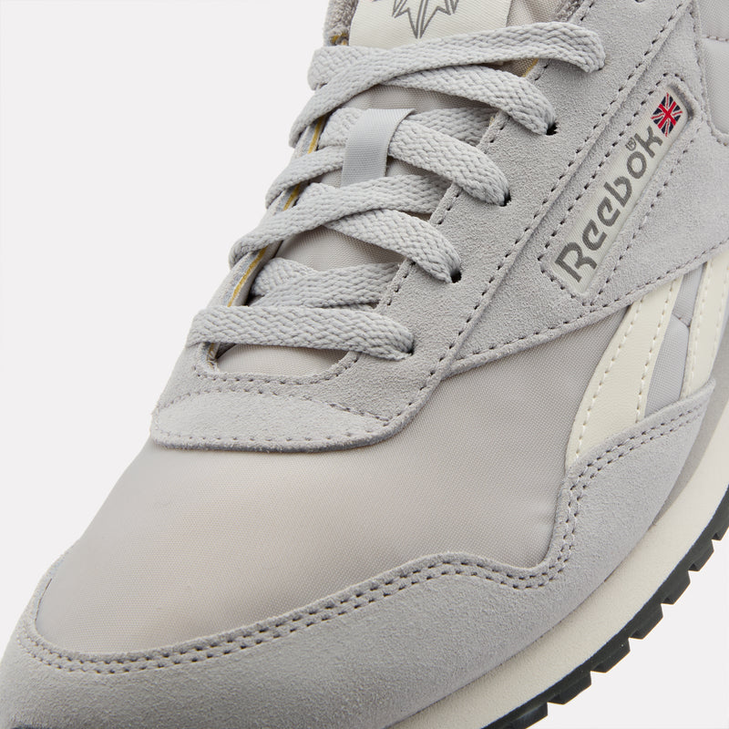 Classic AZ Sneakers