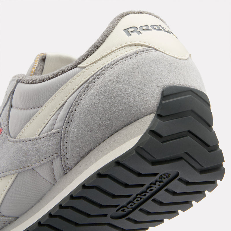 Classic AZ Sneakers