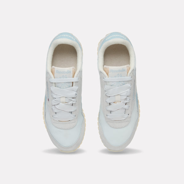 Classic AZ Women's Sneakers