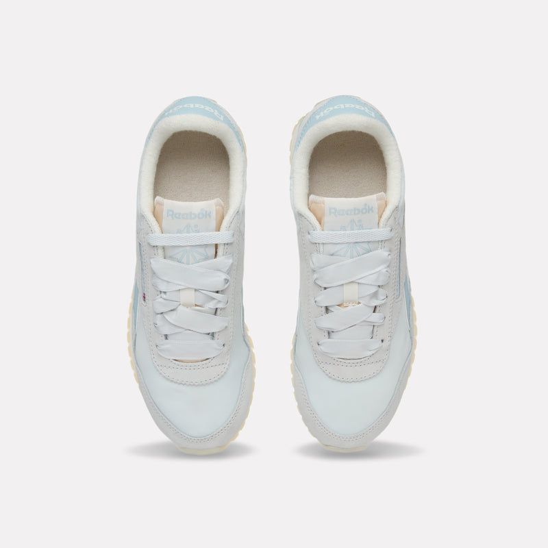 Classic AZ Women's Sneakers