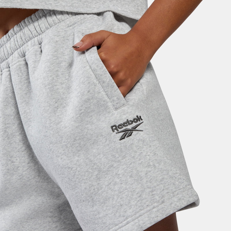 Wardrobe Essentials Short