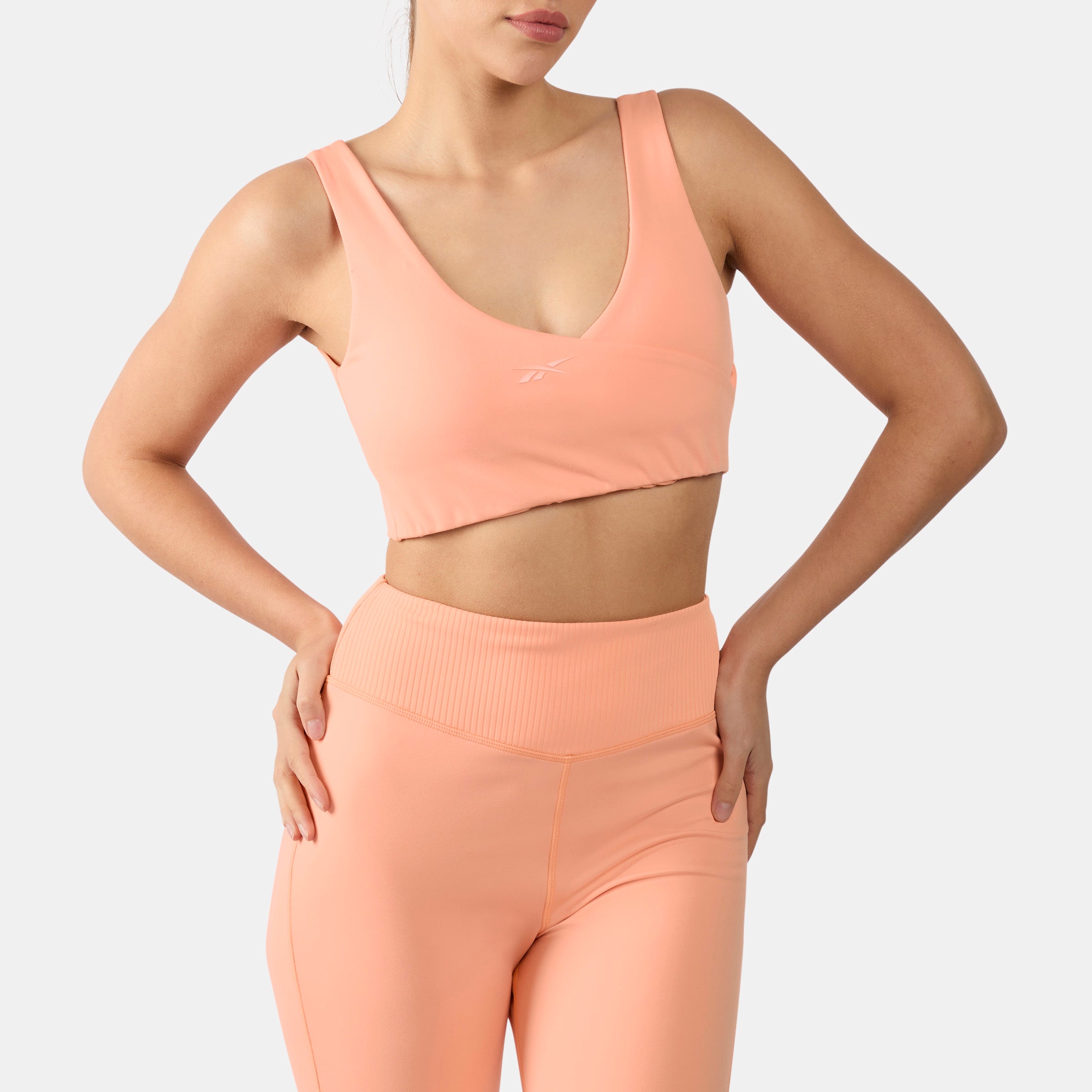 PEACH Reebok Lux Women's Peached V-Neck Sports Bra