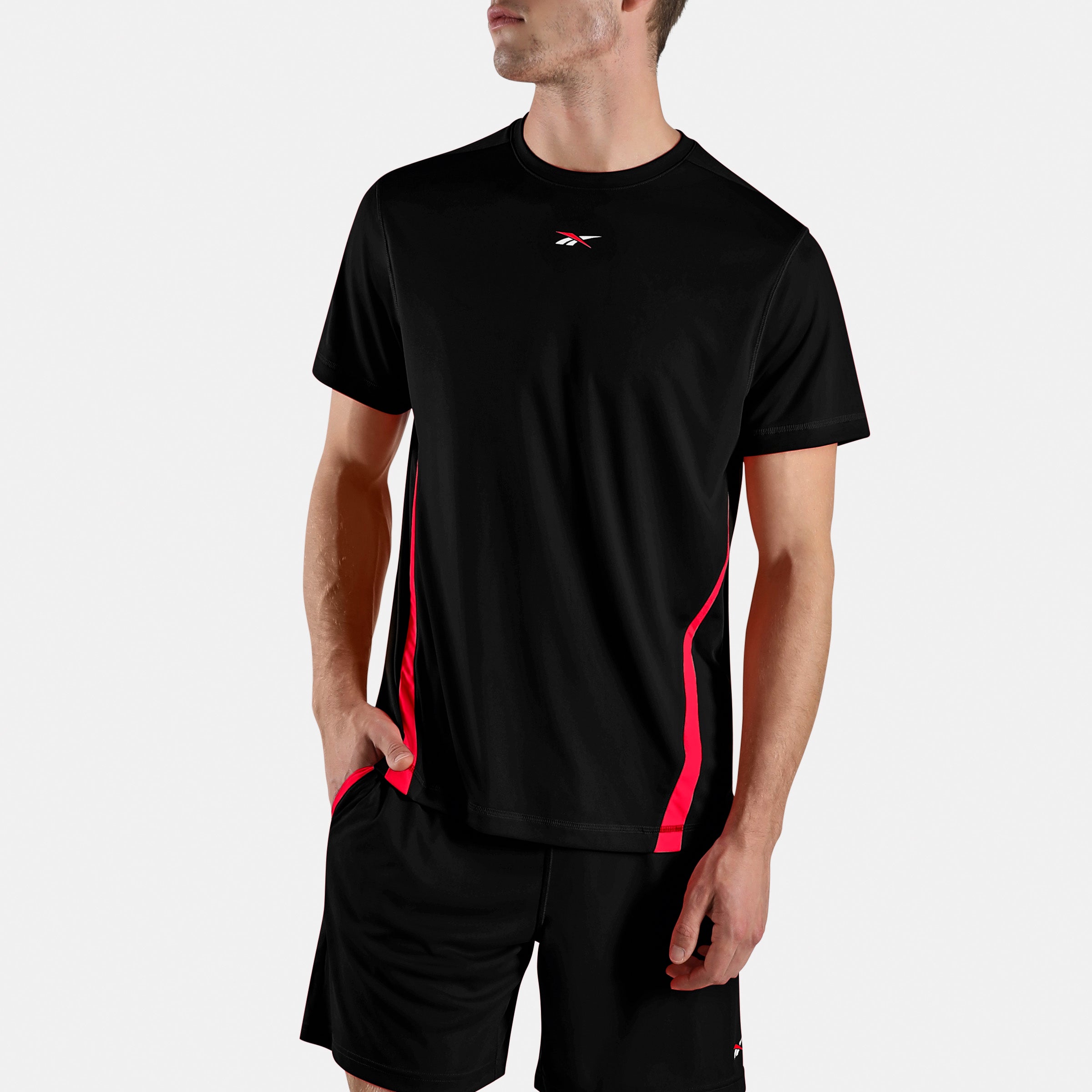 T-Shirts, Tops & Tanks │ Training & Casual Styles │ Reebok