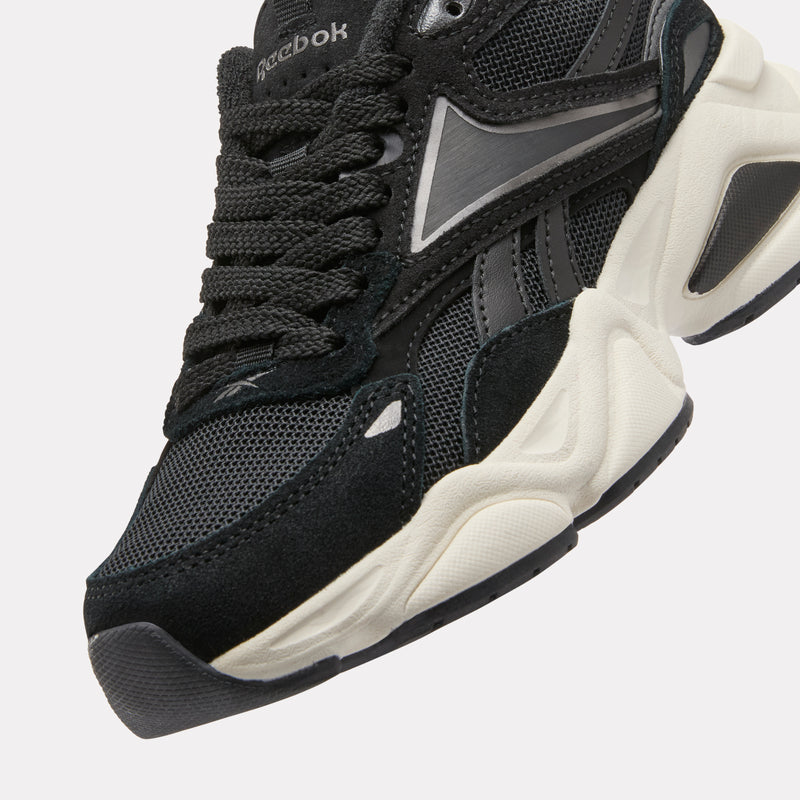 Charge Run Women's Sneakers