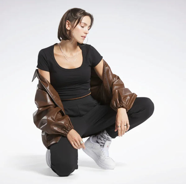 Tee-shirt Crop Reebok Classics en Jersey