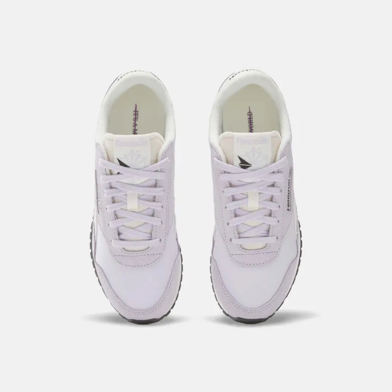 Classic AZ Women's Sneakers