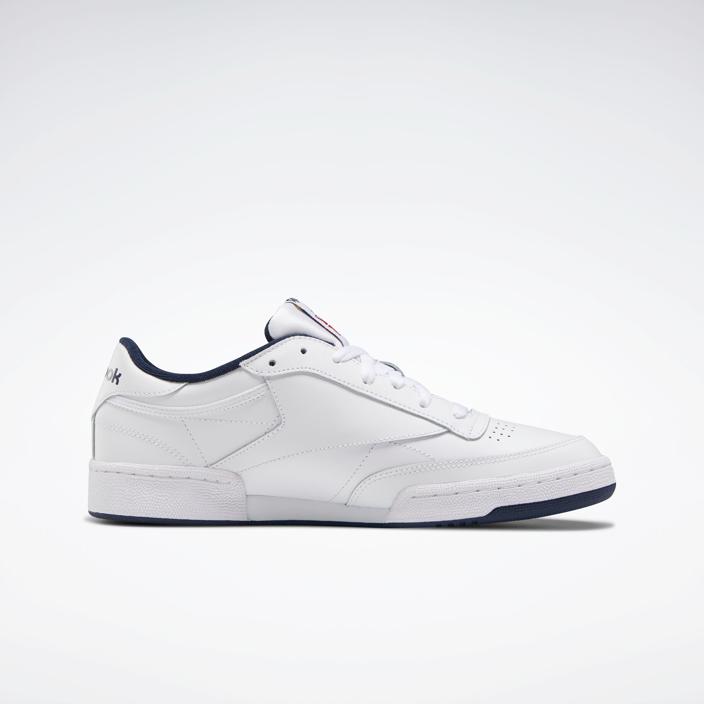 Reebok Club C 85 Male Tennis Universal Sneakers in White/Navy