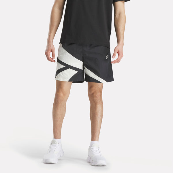 Classics Vector Woven Shorts 7"
