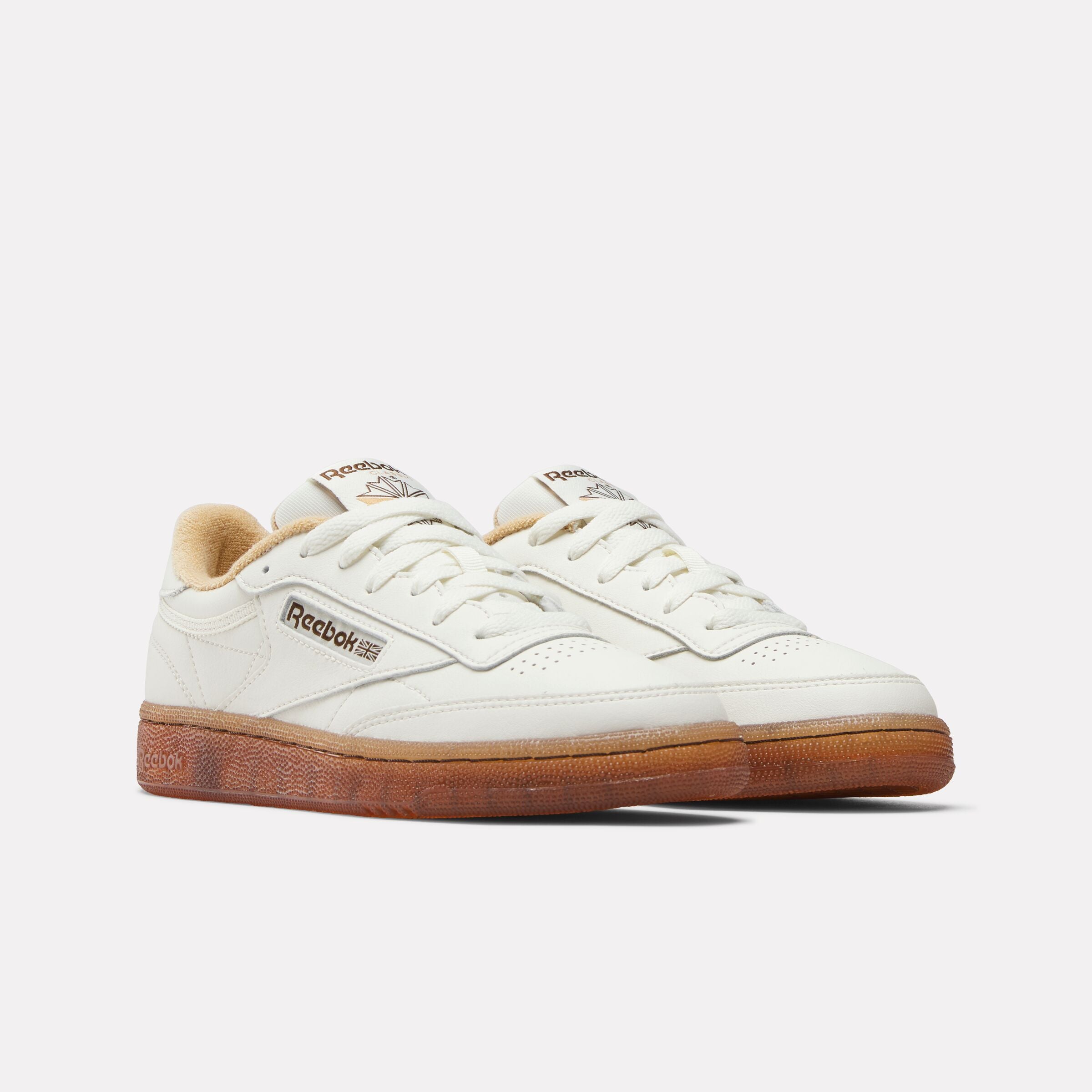Reebok Club C 85 Female Universal Sneakers in VintageChalk/Chalk/Camel