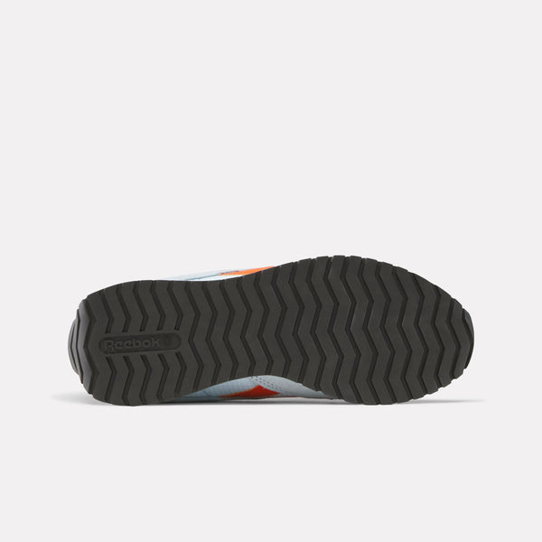 Classic AZ Womens Sneaker