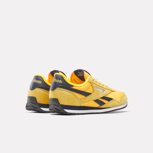 Classic AZ Unisex Sneaker