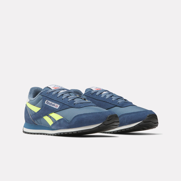 Classic AZ Unisex Sneaker