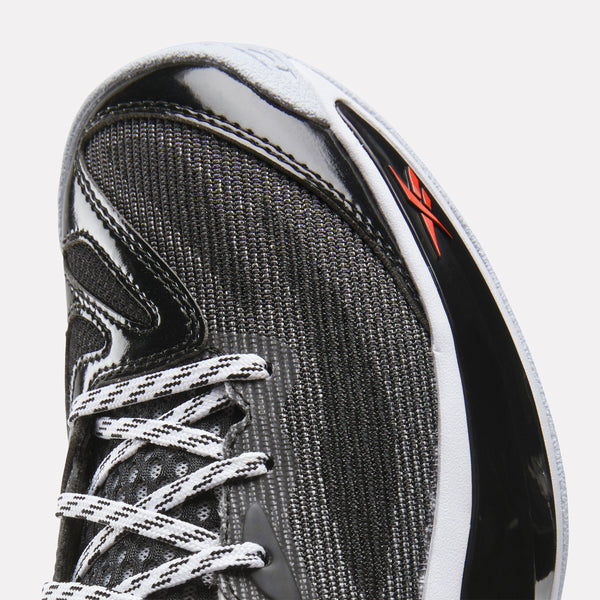 Engine A 26 Basketball Shoes